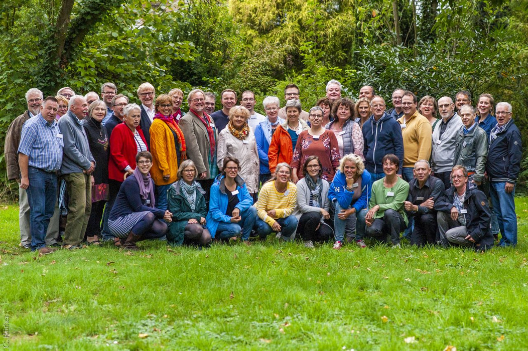 Pfarrerinnen und Pfarrer mit Vertretern Ihrer Gemeindekirchenräte auf dem Aufbruchstag 28.9.2019 in Varrel